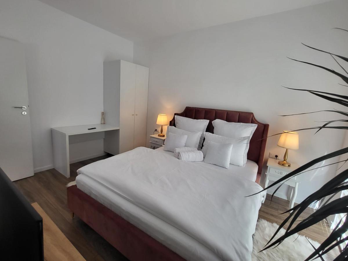 Sika Sunny Garden Apartment Arad Kültér fotó
